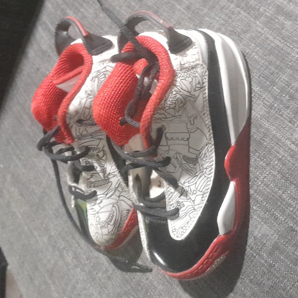 Jordan - Picture 1 of 2